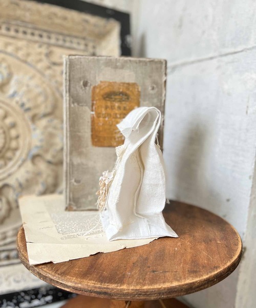 m.soeur（エムスール）の「スズランレースのギフト袋（大）（ラッピングキット・レディース・ホワイト/ダークグリーン・FREE）」の5枚目の写真