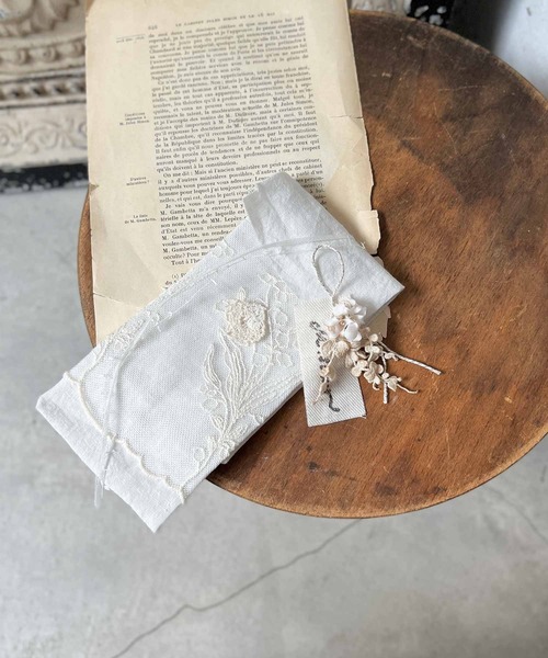 m.soeur（エムスール）の「スズランレースのギフト袋（大）（ラッピングキット・レディース・ホワイト/ダークグリーン・FREE）」の8枚目の写真