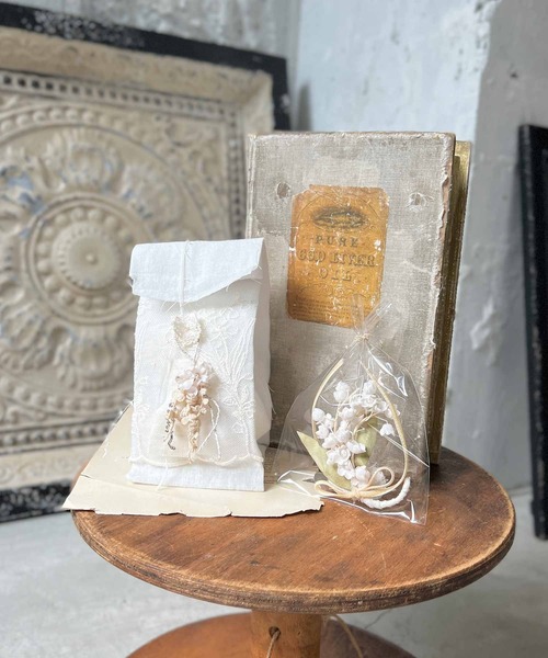 m.soeur（エムスール）の「スズランレースのギフト袋（大）（ラッピングキット・レディース・ホワイト/ダークグリーン・FREE）」の10枚目の写真