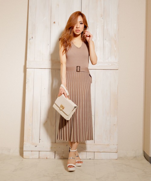 LIPSERVICE（リップサービス）の「サマープリーツニットワンピース（ワンピース・レディース・ベージュ/オレンジ/その他1・FREE）」の2枚目の写真