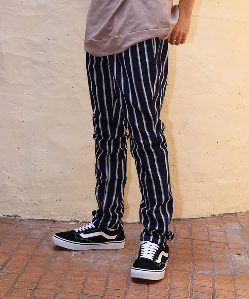revertical(リバーティカル)の「メンズテーパードパンツ ポンチ素材 ストライプ柄 ストレッチパンツ(その他パンツ・メンズ・ネイビー×ホワイト/グレー/ネイビー/ブラック×ホワイト/ブラック/グレー系その他・XL/M/L)」の17枚目の写真