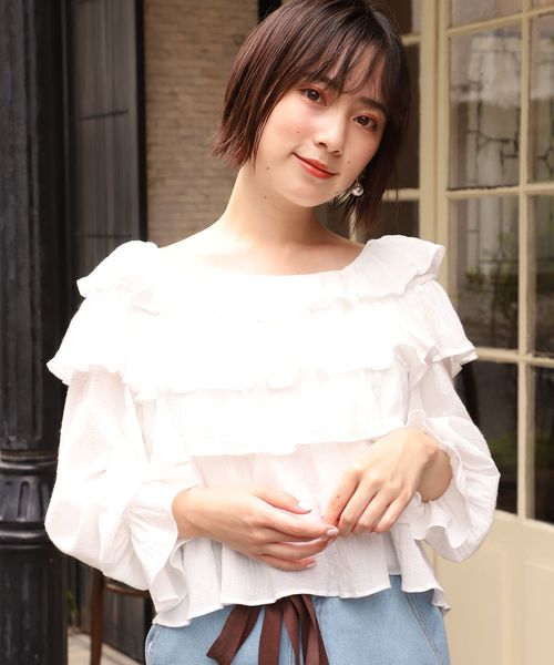 one after another NICE CLAUP(ワンアフターアナザーナイスクラップ)の「フリルティアードブラウス(シャツ/ブラウス・レディース・ブラック/オフホワイト/ミント・FREE)」の2枚目の写真