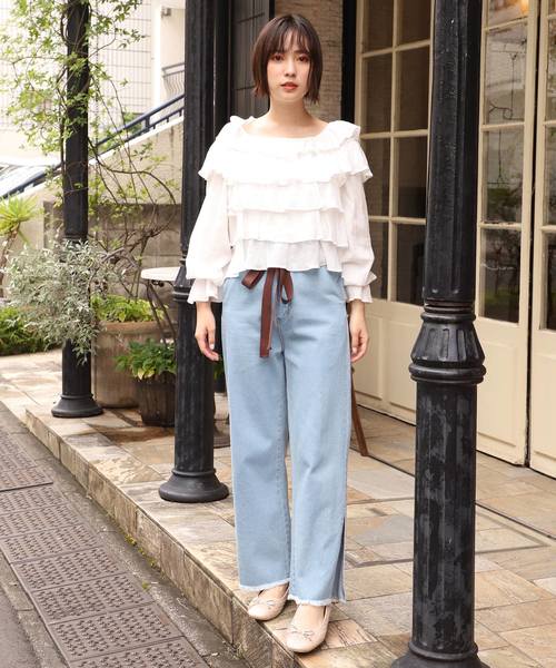 one after another NICE CLAUP(ワンアフターアナザーナイスクラップ)の「フリルティアードブラウス(シャツ/ブラウス・レディース・ブラック/オフホワイト/ミント・FREE)」の10枚目の写真