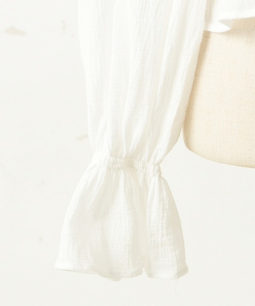 one after another NICE CLAUP(ワンアフターアナザーナイスクラップ)の「フリルティアードブラウス(シャツ/ブラウス・レディース・ブラック/オフホワイト/ミント・FREE)」の17枚目の写真