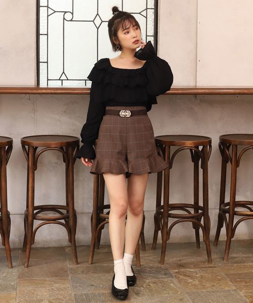 one after another NICE CLAUP(ワンアフターアナザーナイスクラップ)の「フリルティアードブラウス(シャツ/ブラウス・レディース・ブラック/オフホワイト/ミント・FREE)」の20枚目の写真