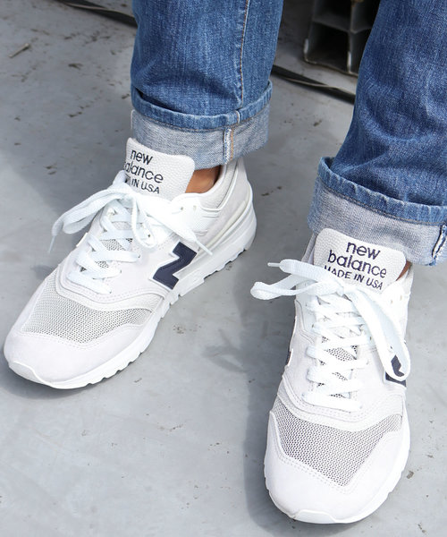 New Balance�i�j���[�o�����X�j�́uNew Balance / �j���[�o�����X M997 �X�j�[�J�[�i�X�j�[�J�[�j�v�b���C�g�O���[
