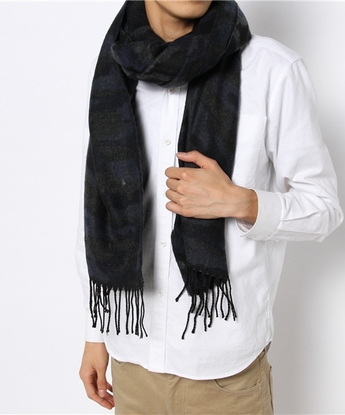 WEGO（ウィゴー）の「WEGO/カモフラストール（ストール/ショール・メンズ・カーキ/ネイビー・FREE）」の4枚目の写真