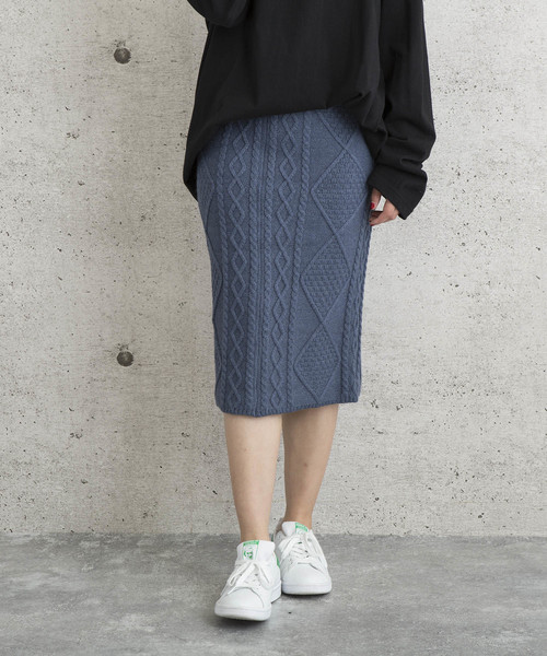 Jewelobe�i�W���G���[�u�j�́u�P�[�u���j�b�g�^�C�g�X�J�[�g�i�X�J�[�g�j�v�b�l�C�r�[