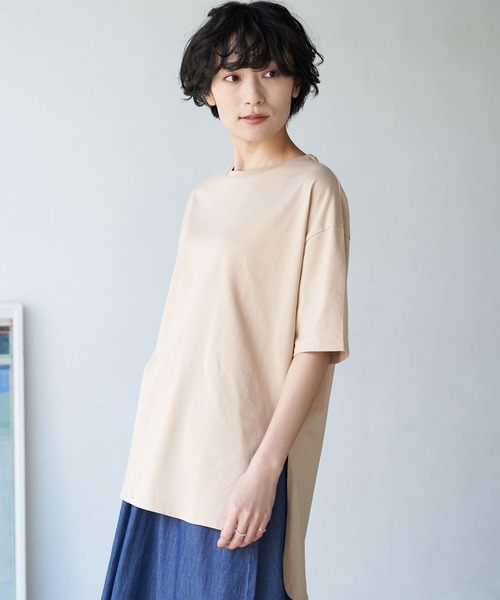 AMERICAN HOLIC（アメリカンホリック）の「前後差スクエアカットチュニック（Tシャツ/カットソー・レディース・オフホワイト/チャコールグレー/ベージュ/サックスブルー・FREE）」の3枚目の写真