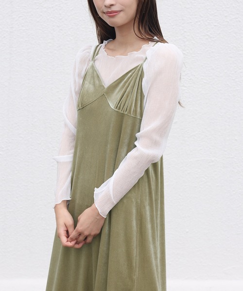 one after another NICE CLAUP(ワンアフターアナザーナイスクラップ)の「シアートップスセットベロアキャミワンピース(ワンピース・レディース・ブラウン/ベージュ/グリーン/ネイビー・FREE)」の3枚目の写真