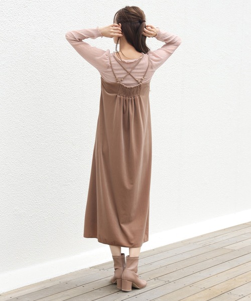 one after another NICE CLAUP(ワンアフターアナザーナイスクラップ)の「シアートップスセットベロアキャミワンピース(ワンピース・レディース・ブラウン/ベージュ/グリーン/ネイビー・FREE)」の16枚目の写真