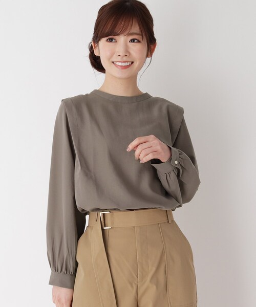 pink adobe(ピンクアドベ)の「◆【M-3L】タックスリーブ ブラウス(シャツ/ブラウス・レディース・チャコールグレー/カーキ/アイボリー/ライトパープル/ホワイト系5・44/38/42/40)」の3枚目の写真