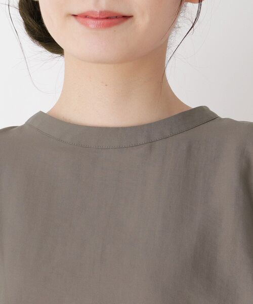 pink adobe(ピンクアドベ)の「◆【M-3L】タックスリーブ ブラウス(シャツ/ブラウス・レディース・チャコールグレー/カーキ/アイボリー/ライトパープル/ホワイト系5・44/38/42/40)」の9枚目の写真