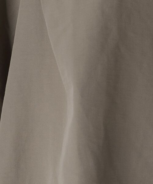 pink adobe(ピンクアドベ)の「◆【M-3L】タックスリーブ ブラウス(シャツ/ブラウス・レディース・チャコールグレー/カーキ/アイボリー/ライトパープル/ホワイト系5・44/38/42/40)」の16枚目の写真