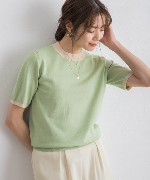 Pierrot（ピエロ）の「シルクタッチウォッシャブル半袖ニット（ニット/セーター・レディース・ラベンダー/ブラック/ライトベージュ/オフホワイト/グレー/ミント/マスタード/グリーン系その他/グレー×ホワイト/パープル系その他/グレイッシュベージュ/ピンクベージュ/ホワイト×ブラック/ネイビー/グリーン/ピンク/ライトブルー/杢グレー/イエロー/レッド・M/L/LL/3L）」の12枚目の写真