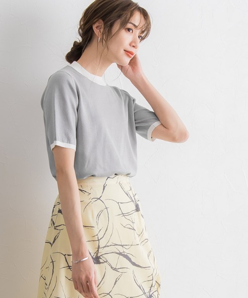 Pierrot（ピエロ）の「シルクタッチウォッシャブル半袖ニット（ニット/セーター・レディース・ラベンダー/ブラック/ライトベージュ/オフホワイト/グレー/ミント/マスタード/グリーン系その他/グレー×ホワイト/パープル系その他/グレイッシュベージュ/ピンクベージュ/ホワイト×ブラック/ネイビー/グリーン/ピンク/ライトブルー/杢グレー/イエロー/レッド・M/L/LL/3L）」の7枚目の写真