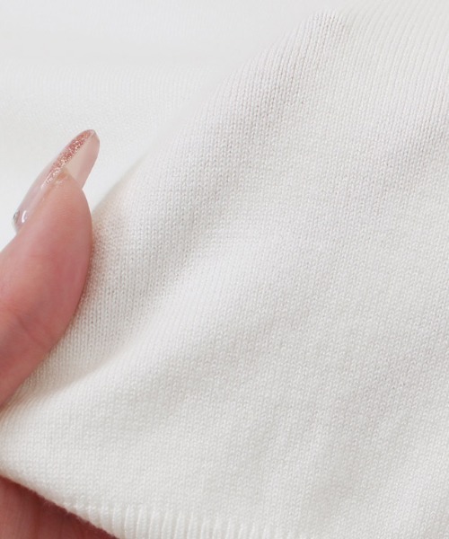 Pierrot（ピエロ）の「シルクタッチウォッシャブル半袖ニット（ニット/セーター・レディース・ラベンダー/ブラック/ライトベージュ/オフホワイト/グレー/ミント/マスタード/グリーン系その他/グレー×ホワイト/パープル系その他/グレイッシュベージュ/ピンクベージュ/ホワイト×ブラック/ネイビー/グリーン/ピンク/ライトブルー/杢グレー/イエロー/レッド・M/L/LL/3L）」の21枚目の写真