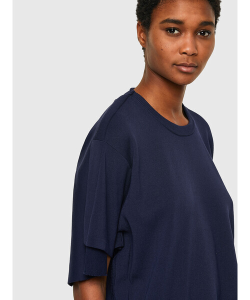 DIESEL（ディーゼル）の「レディース ニット 半袖 クルーネック ルーズフィット（ニット/セーター・レディース・ホワイト/ネイビー・SMALL/MEDIUM/LARGE/X-SMALL）」の7枚目の写真