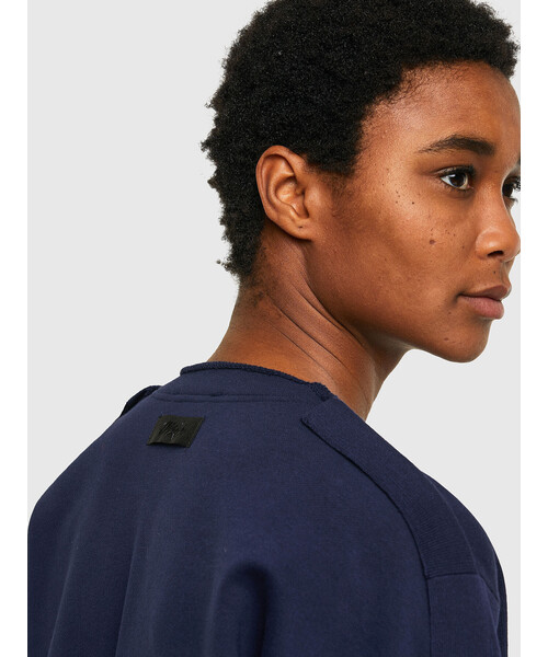 DIESEL（ディーゼル）の「レディース ニット 半袖 クルーネック ルーズフィット（ニット/セーター・レディース・ホワイト/ネイビー・SMALL/MEDIUM/LARGE/X-SMALL）」の5枚目の写真