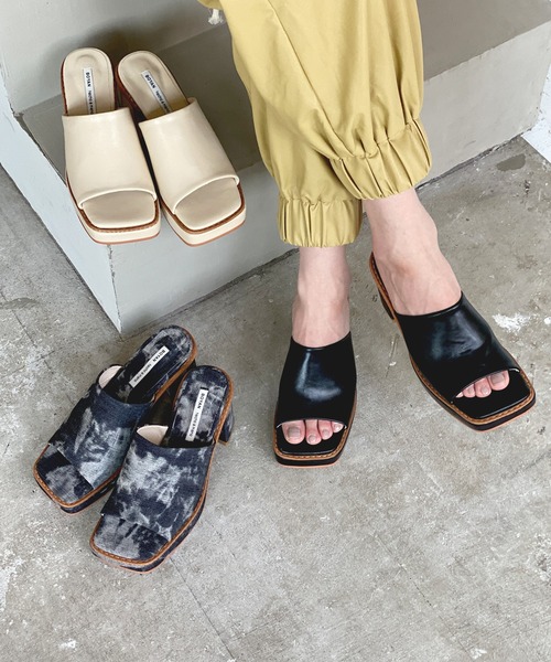chuclla(チュクラ)の「Square toe chunky heel sandal chs126(サンダル・レディース・スモーク/ブラック/オフホワイト・39/37/40/38/36)」の3枚目の写真