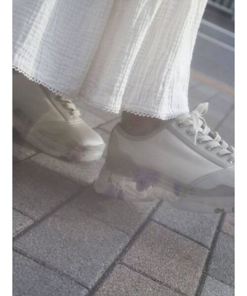 merry jenny(メリージェニー)の「floral sneaker(スニーカー・レディース・ブラック/アイボリー/ピンク・MEDIUM/LARGE)」の19枚目の写真