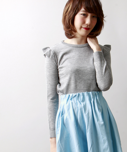 WEGO（ウィゴー）の「WEGO/フリルニット（ニット/セーター・レディース・オフホワイト/ライトグレー/サックスブルー/ライトイエロー・FREE）」の2枚目の写真