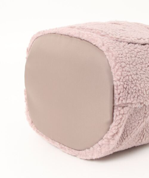 FILA（フィラ）の「【FILA/フィラ】筆記体刺繍 ボアフリース 巾着バッグ/ショルダーバッグ（ショルダーバッグ・レディース・チャコールグレー/ベージュ/ブラウン/スモークピンク・FREE）」の6枚目の写真