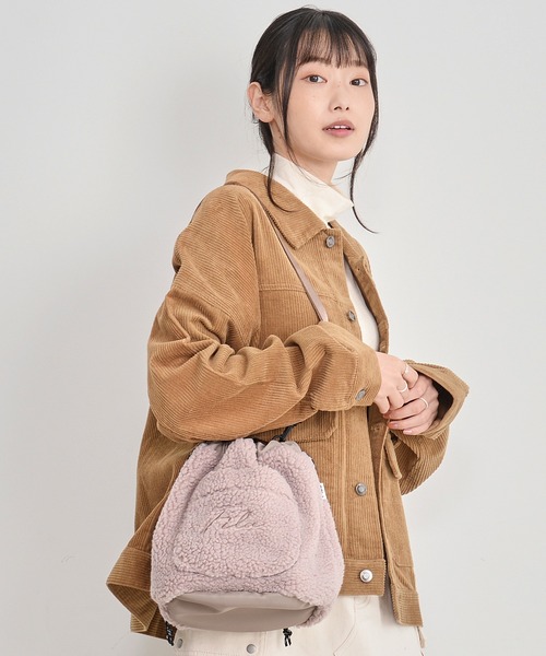 FILA（フィラ）の「【FILA/フィラ】筆記体刺繍 ボアフリース 巾着バッグ/ショルダーバッグ（ショルダーバッグ・レディース・チャコールグレー/ベージュ/ブラウン/スモークピンク・FREE）」の14枚目の写真