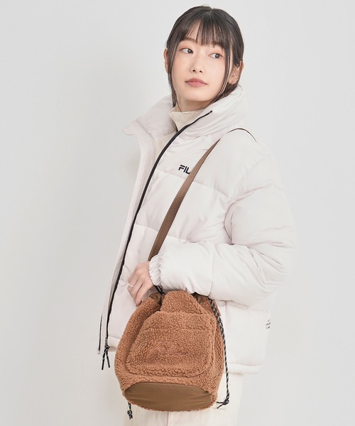 FILA（フィラ）の「【FILA/フィラ】筆記体刺繍 ボアフリース 巾着バッグ/ショルダーバッグ（ショルダーバッグ・レディース・チャコールグレー/ベージュ/ブラウン/スモークピンク・FREE）」の12枚目の写真