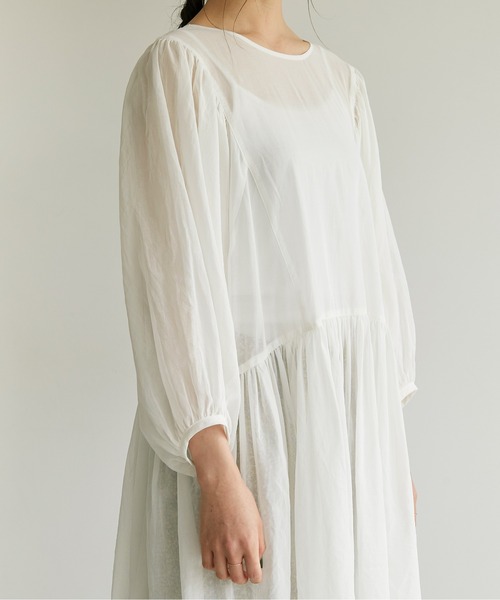 cardo fabrica(カルドファブリカ)の「◇100/2ボイルオーガンジー ギャザー切替チュニックワンピース(チュニック・レディース・ホワイト/ブラック・FREE)」の19枚目の写真