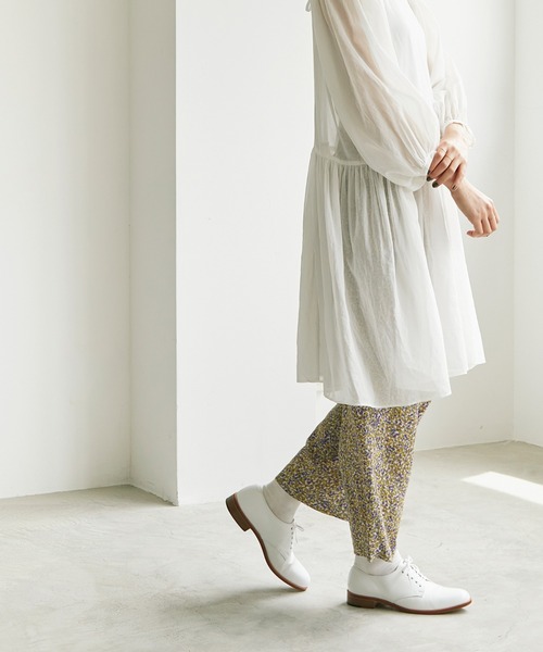 cardo fabrica(カルドファブリカ)の「◇100/2ボイルオーガンジー ギャザー切替チュニックワンピース(チュニック・レディース・ホワイト/ブラック・FREE)」の21枚目の写真