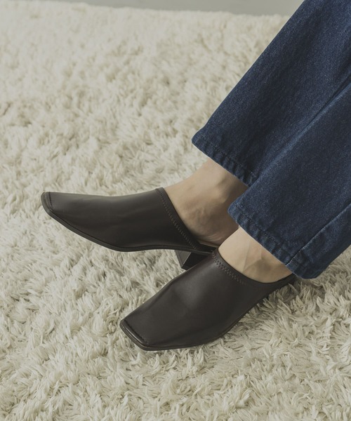 URBAN RESEARCH（アーバンリサーチ）の「ストレッチミュール（その他シューズ・レディース・ベージュ/ダークブラウン・37/38）」の10枚目の写真