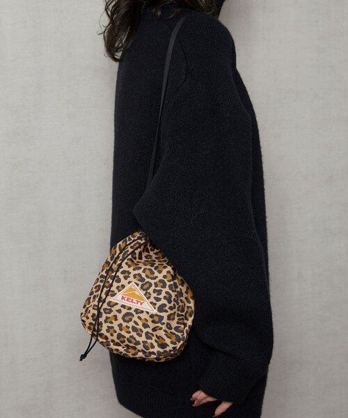 FREAK'S STORE(フリークスストア)の「【WEB限定】KELTY/ケルティ KINCHAKU SHOUDER/巾着ショルダーバッグ(ショルダーバッグ・レディース・ブラック/ベージュ/パープル/レッド/ブラウン系その他/キャメル/レオパード/その他9/その他15/ブルーグリーン/ナチュラル/オリーブ/ブラウン/イエロー・ONE SIZE)」の12枚目の写真