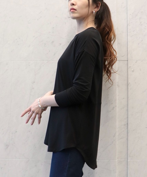 COMME CA ISM（コムサイズム）の「スリット　ロングＴシャツ（Tシャツ/カットソー・レディース・ホワイト/ライトグレー/ブラック・MEDIUM/LARGE）」の9枚目の写真
