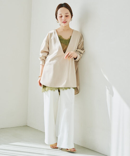 KOBE LETTUCE（コウベレタス）の「[WEARISTA田中亜希子さんコラボ]低身長向けサイズあり　ジャージータックワイドパンツ（スラックス・レディース・ブラック/ダークブラウン/ベージュ/カーキ/ホワイト系/ピンク/チャコール/グリーン系/アイボリー系/イエロー/チャコールグレー/グリーン/オレンジ/ミント/ピンク系/ブラウン系/アイボリー/ブルー系/ブラウン系1/ライトグレー/オフホワイト・SMALL/MEDIUM/MEDIUM/TALL/LARGE）」の2枚目の写真