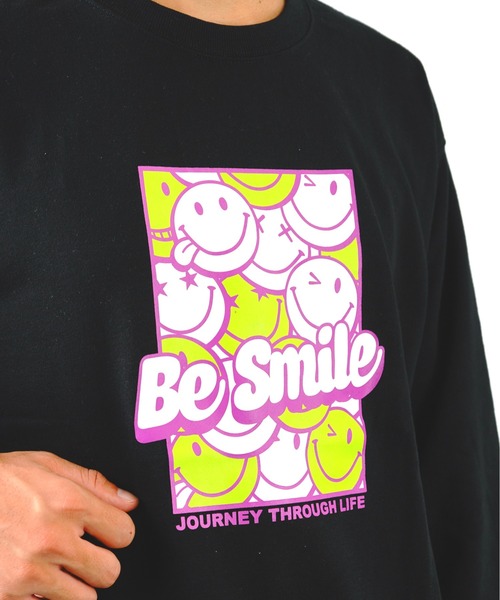 GGD(ジージーディー)の「ワイドシルエットSMILEY FACEスマイル裏毛トレーナー(スウェット・レディース・グレー/ブラック/ブルー/グリーン・LL/L/M)」の8枚目の写真