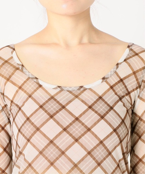 Charles Chaton（シャルルシャトン）の「シアーカットプルオーバー（Tシャツ/カットソー・レディース・ブラック/ベージュ/ピンク・FREE）」の4枚目の写真