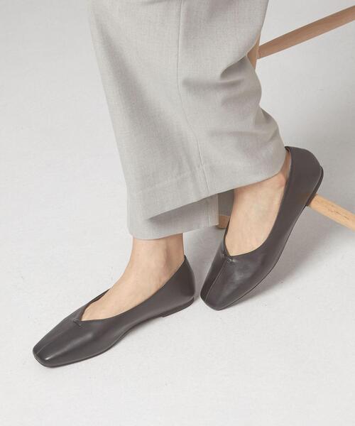 closet story(クローゼットストーリー)の「<closet story(クローゼットストーリー)>スクエア ノットポイント フラットシューズ(その他シューズ・レディース・ダークグレー/ブラック・23.5cm/24cm/24.5cm/23cm)」の2枚目の写真