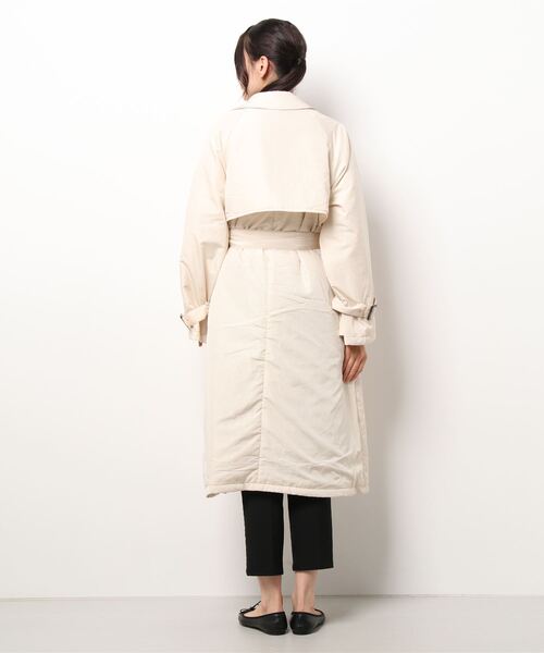 Monocoro toppi（モノコロトッピ）の「中綿入り キャンディースリーブ ロング トレンチコート（トレンチコート・レディース・ブラック/ベージュ/アイボリー・M/L）」の5枚目の写真