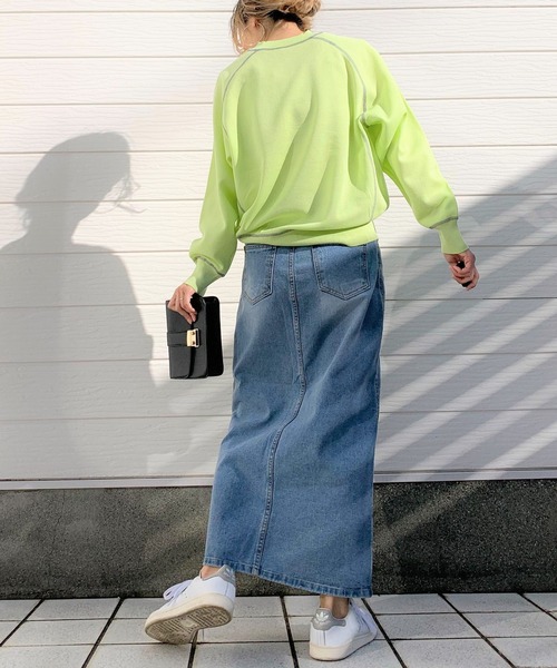 Q(キュー)の「接結トレーナー風ニット(ニット/セーター・レディース・ライム/アイボリー・MEDIUM)」の8枚目の写真