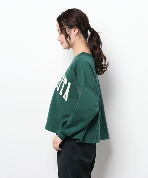 Lugnoncure(ルノンキュール)の「ショート丈ロゴスウェット(スウェット・レディース・グレー/オフホワイト/グリーン/チャコール・フリ-)」の5枚目の写真