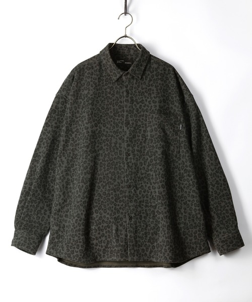 SlashDate(スラッシュデイト)の「ポリエステル起毛総柄ビッグシルエットシャツ(シャツ/ブラウス・メンズ・チャコールグレー/ブラウン/アイボリー・M/L)」の5枚目の写真