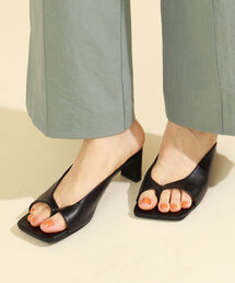 Ray BEAMS | Ray BEAMS / スクエア トング ミュール(サンダル)