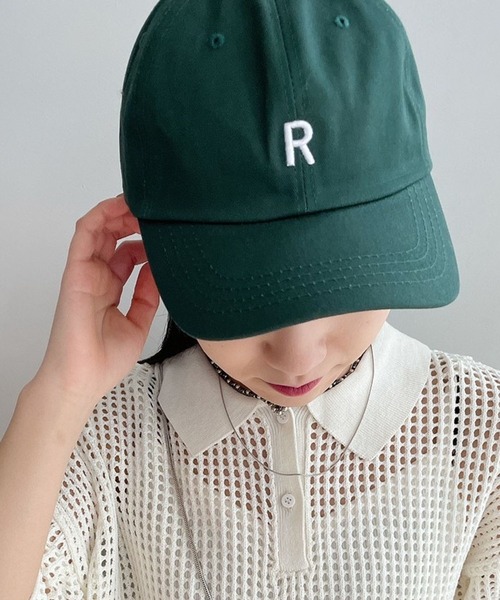 Me%（ミィパーセント）の「イニシャルキャップ（キャップ・レディース・ベージュ/ブラック系その他/グリーン系その他・FREE）」の3枚目の写真