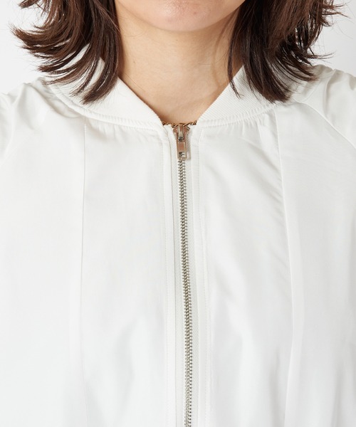 SPIRALGIRL（スパイラルガール）の「袖ギャザーコンパクトMA-1（MA-1・レディース・ブラック/オフホワイト・FREE）」の9枚目の写真