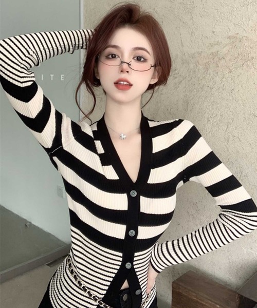 LUGG NAGG（ラグナグ）の「ダブルボーダーリブニットスリムカーディガン（カーディガン/ボレロ・レディース・ホワイト×ブラック・M）」の2枚目の写真