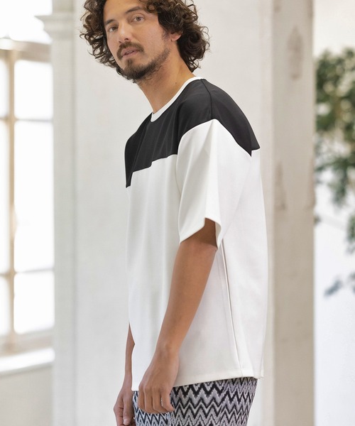 Magine(マージン)の「mt7635-FOOTBALL LIKE TEE Tシャツ(Tシャツ/カットソー・メンズ・ミックスグレー/ホワイト×ブラック/オリーブ×ブラック・48/44/46)」の1枚目の写真
