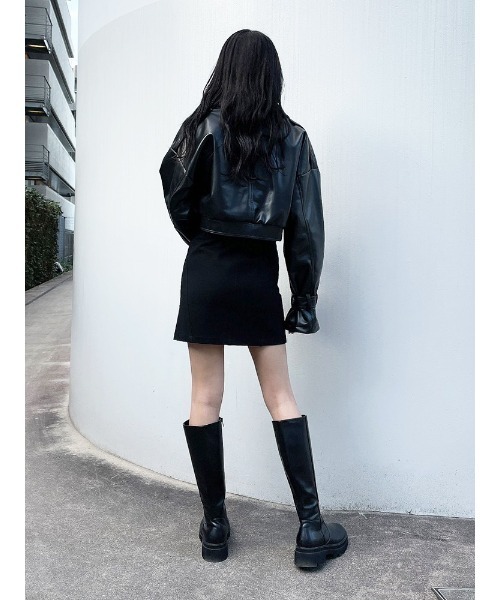 ENVYM（アンビー）の「ドロップショルダーフェイクレザーＪＫ（その他アウター・レディース・ブラック・FREE）」の8枚目の写真
