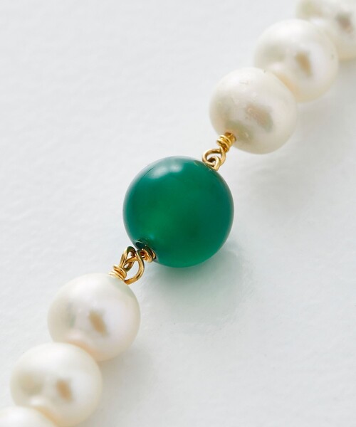 LiNoH(リノー)の「PEARL×NATURAL STONE NECKLACE(ネックレス・メンズ・ブルー/グリーン・FREE)」の6枚目の写真