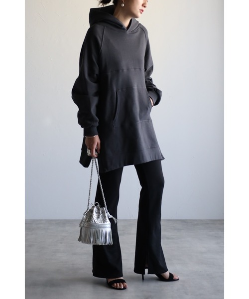 Bonjour Sagan（ボンジュールサガン）の「サイドジップステッチデザインパーカー（パーカー・レディース・チャコールグレー/グレー/オフホワイト・FREE）」の11枚目の写真